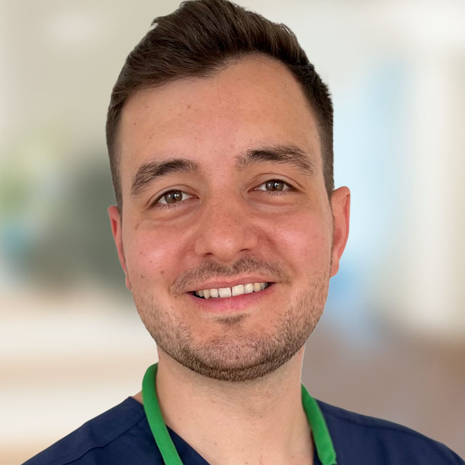 Dr. Philippe Savvidis